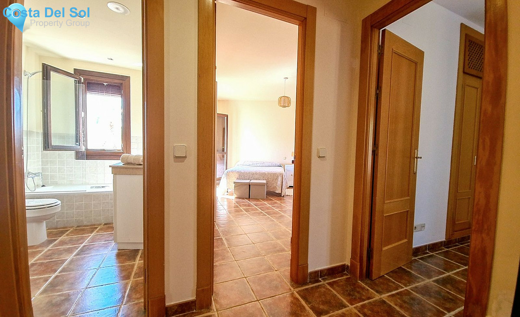 Semi-Detached House in Estepona-1512081