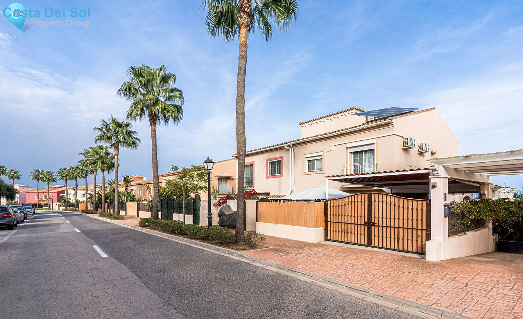 Semi-Detached House in La Alcaidesa-1506173