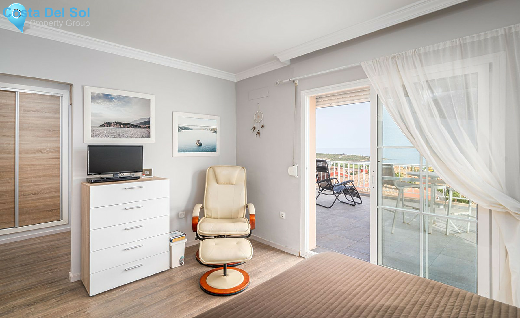 Semi-Detached House in La Alcaidesa-1506192