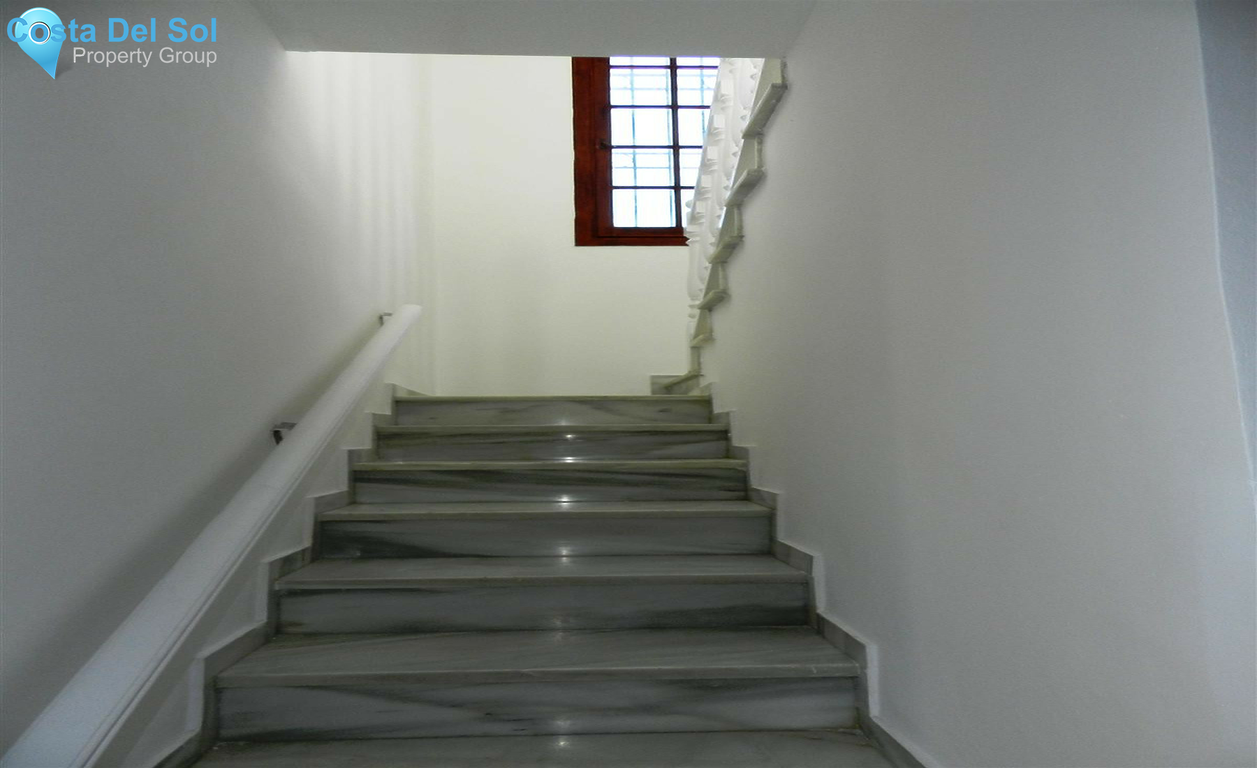 Semi-Detached House in La Duquesa-1453535