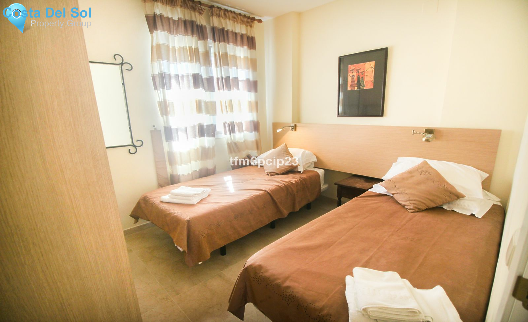 Semi-Detached House in La Duquesa-1449113