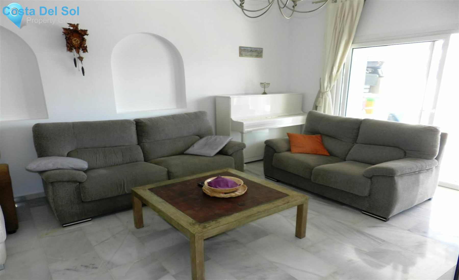 Semi-Detached House in La Duquesa-1497949