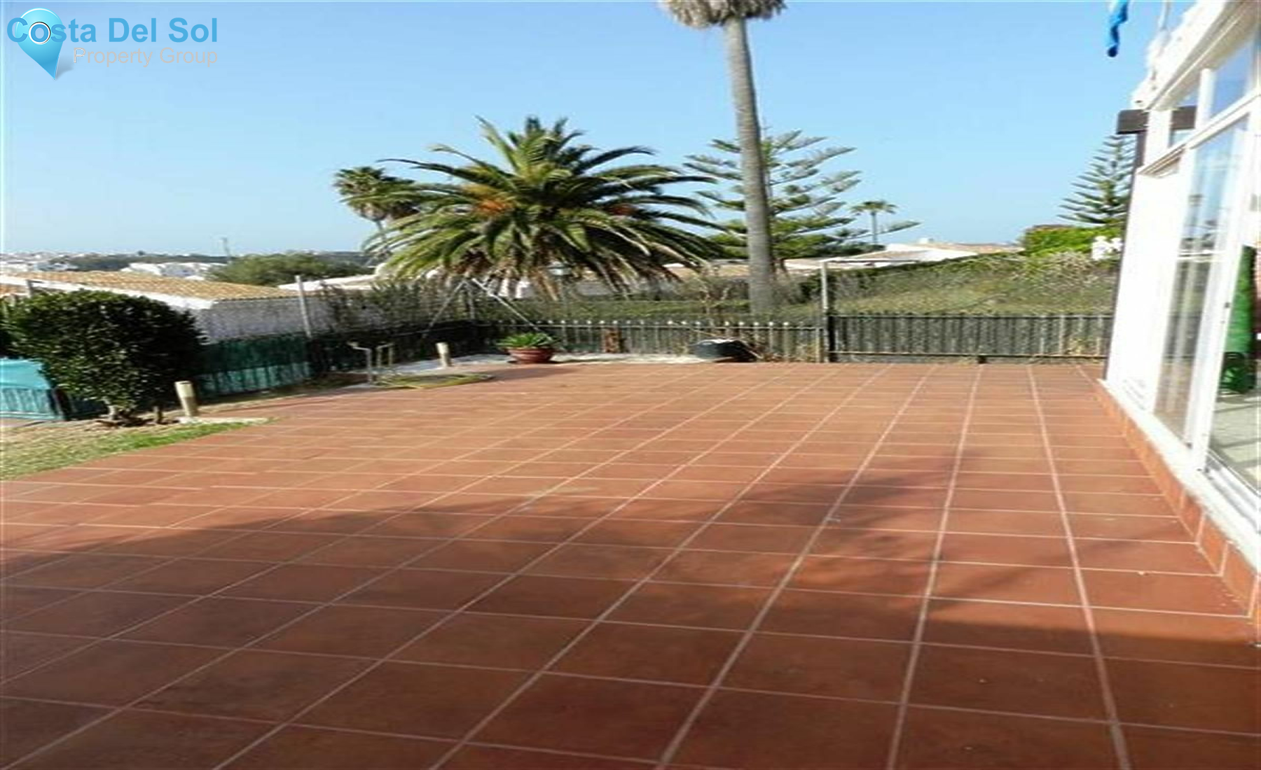 Semi-Detached House in La Duquesa-1497968