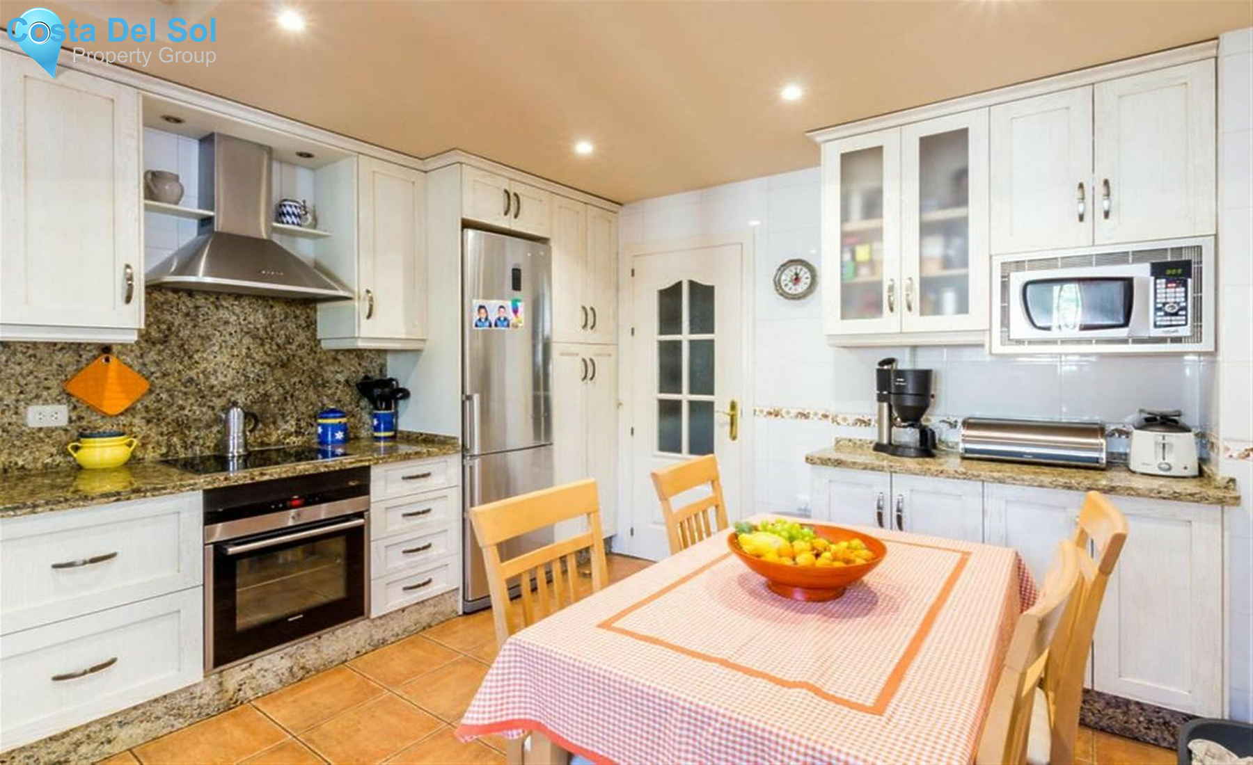 Semi-Detached House in Marbella-1458942