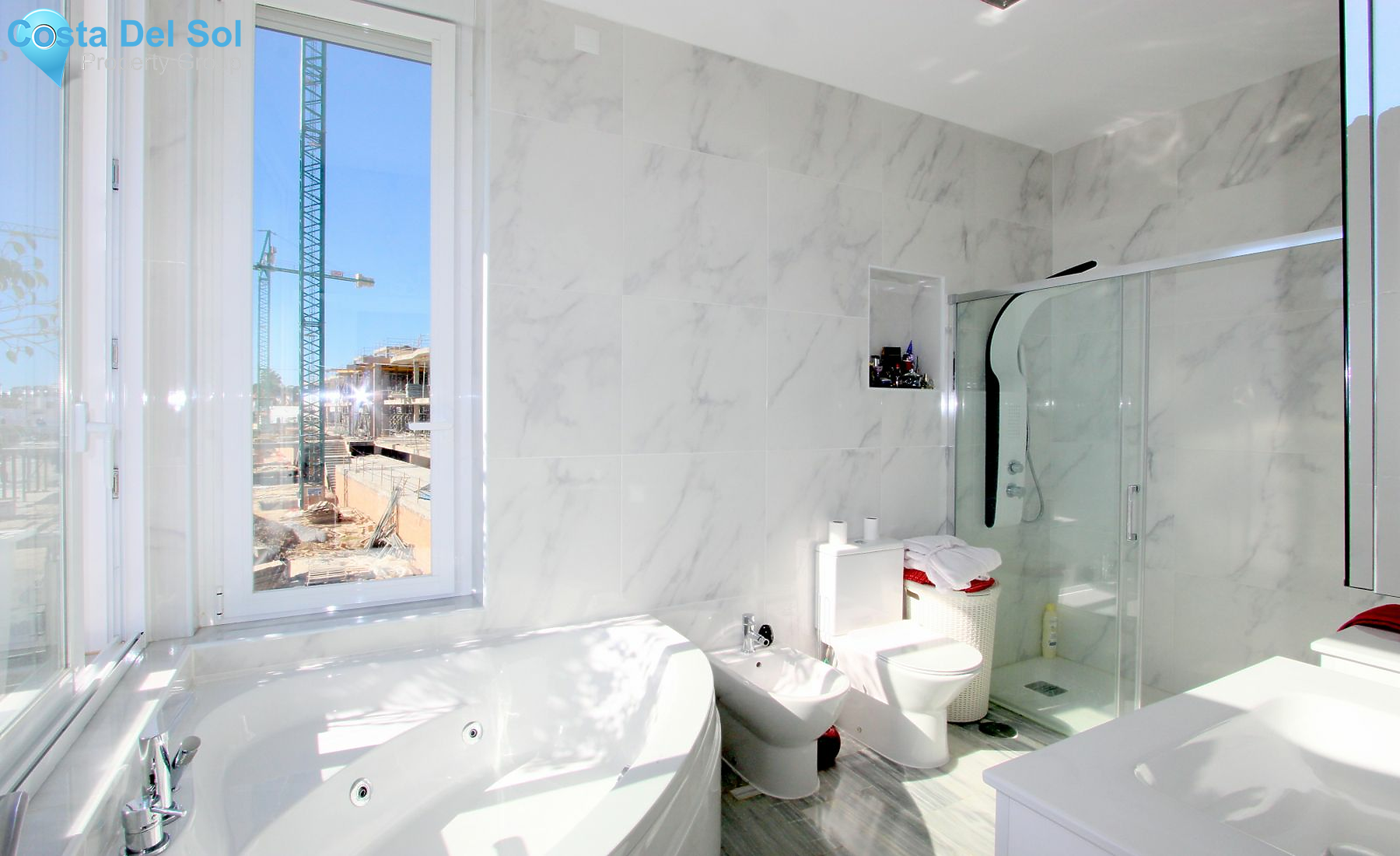 Semi-Detached House in Marbella-1178401