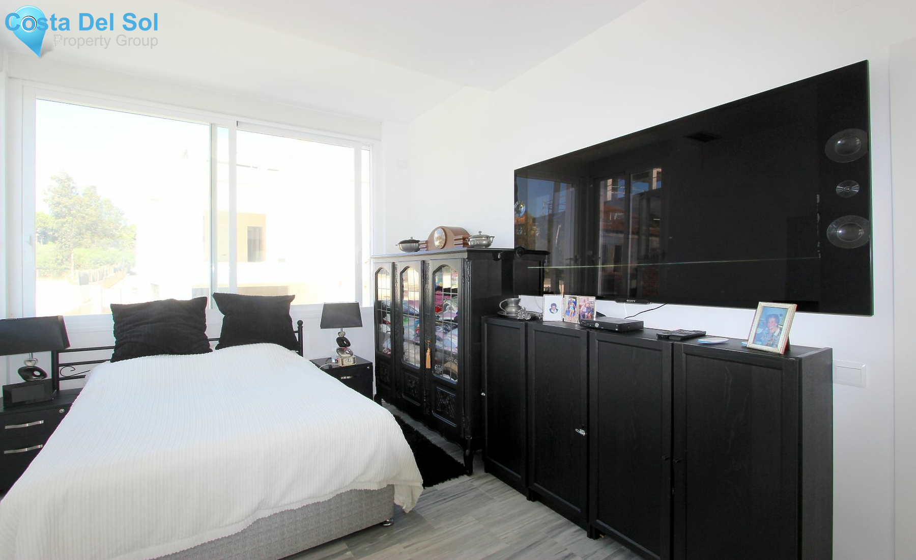 Semi-Detached House in Marbella-1178404