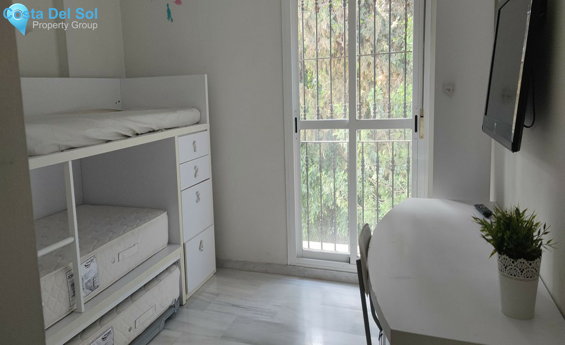 Semi-Detached House in Nueva Andalucía-1368652