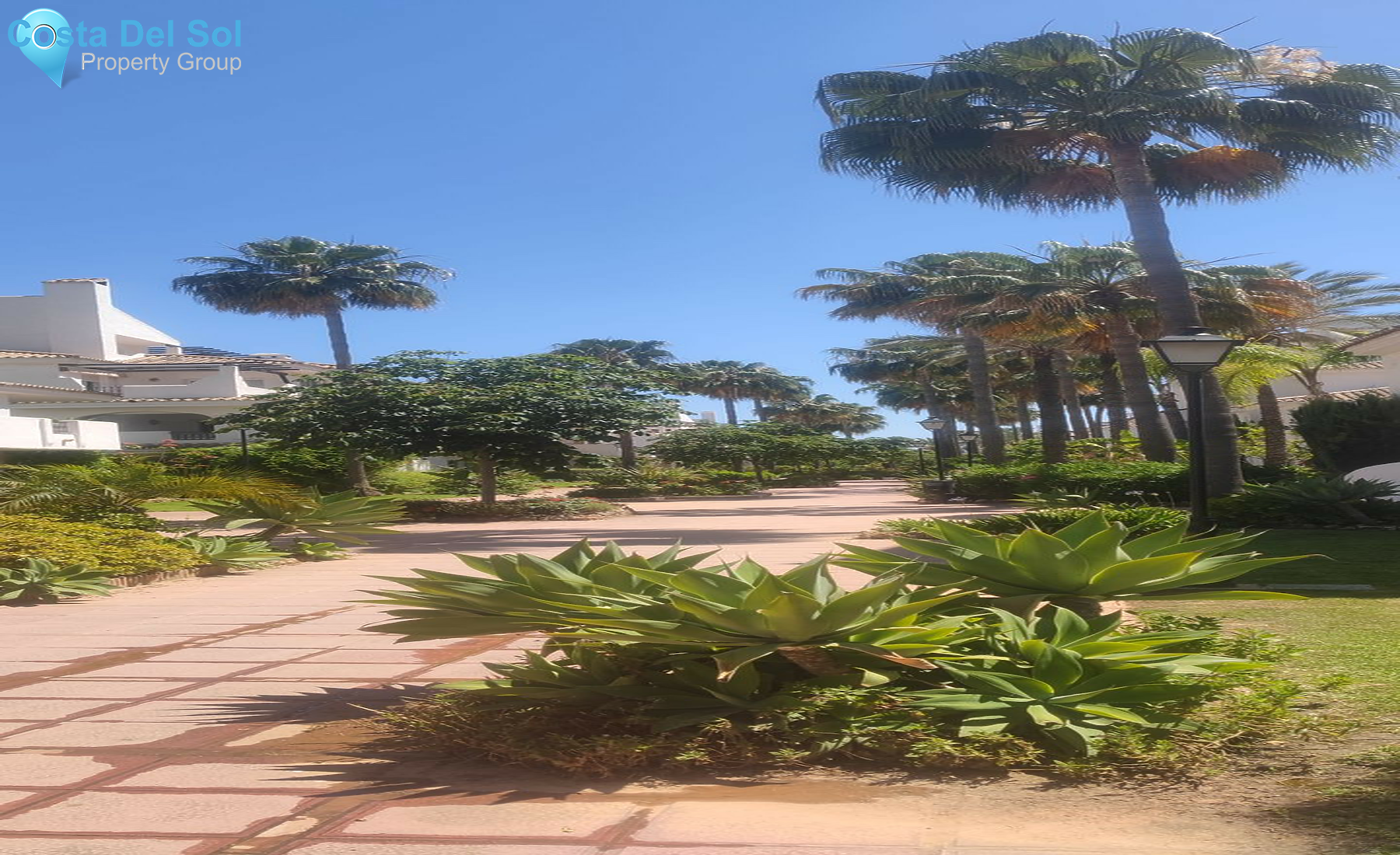 Semi-Detached House in Nueva Andalucía-1368656