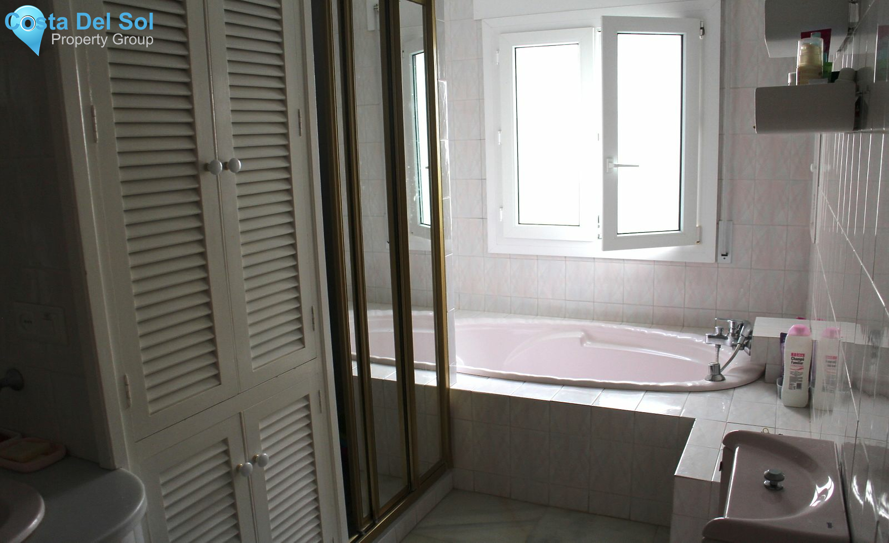 Semi-Detached House in Nueva Andalucía-1152032