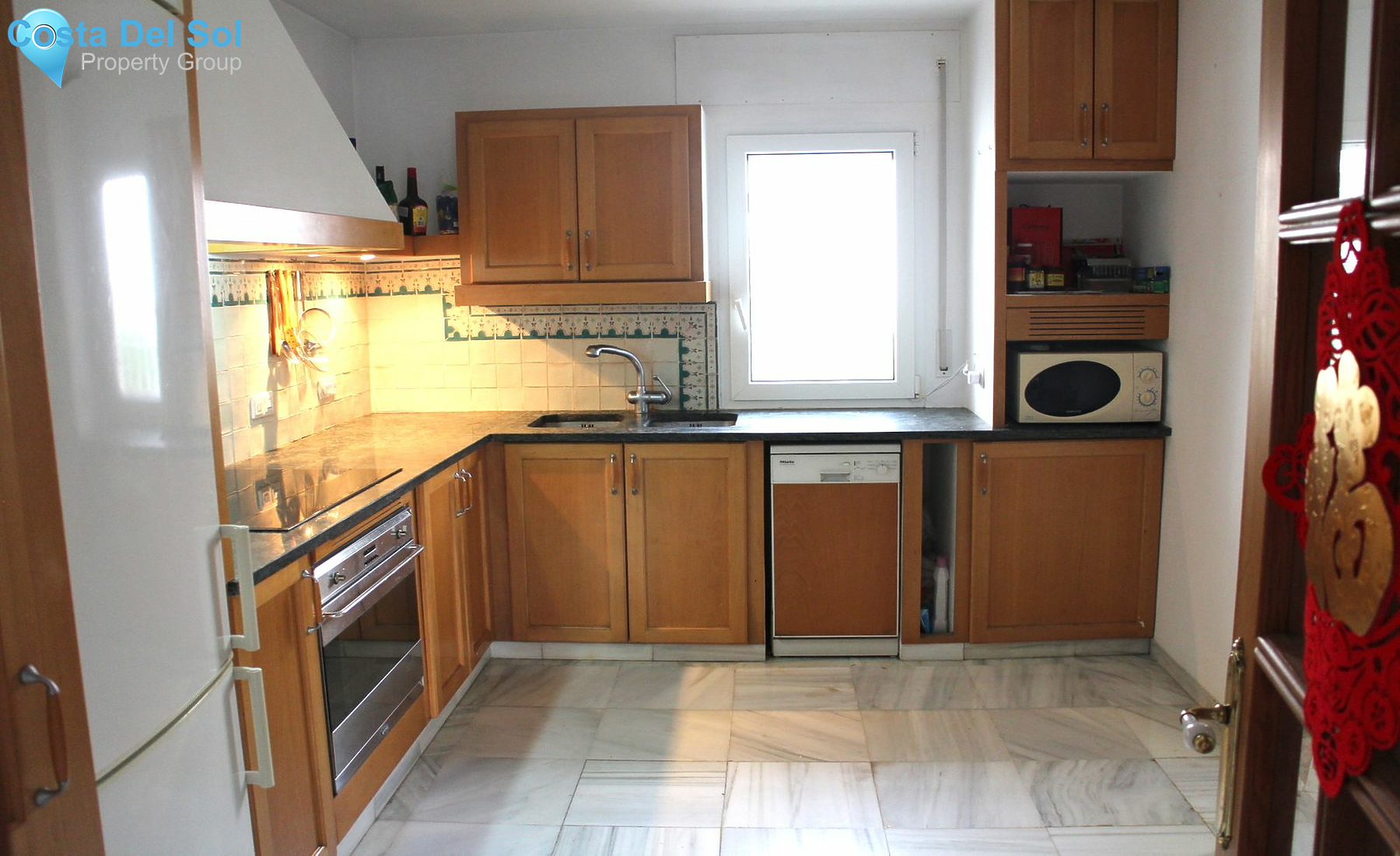 Semi-Detached House in Nueva Andalucía-1152033