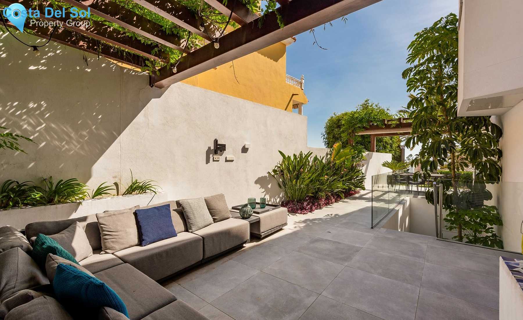 Semi-Detached House in Nueva Andalucía-1494614