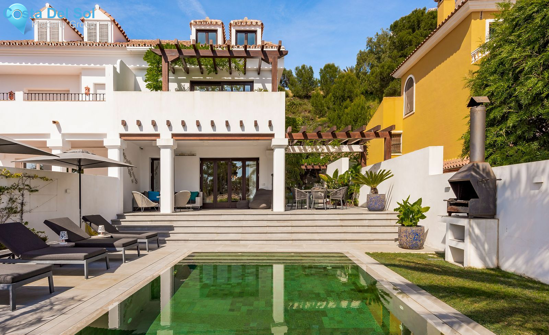 Semi-Detached House in Nueva Andalucía-1494616