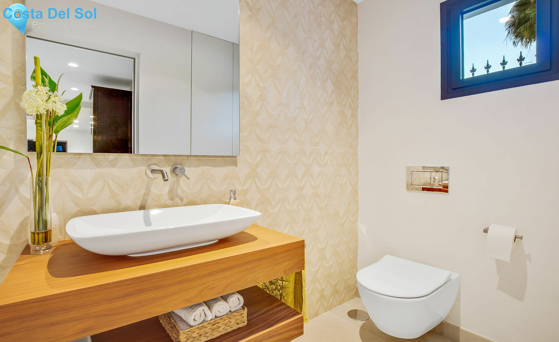 Semi-Detached House in Nueva Andalucía-1514536