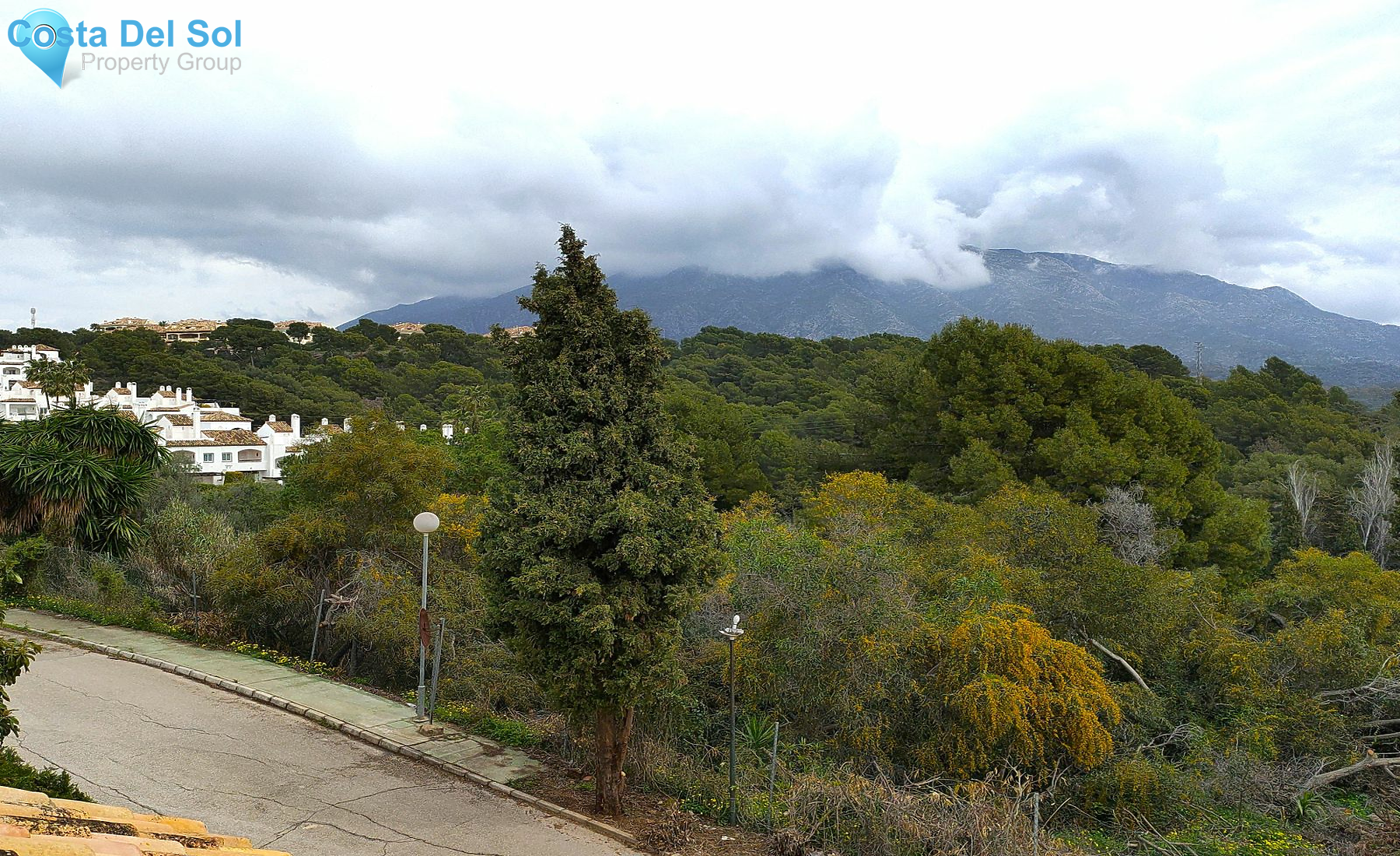 Semi-Detached House in Nueva Andalucía-1516240