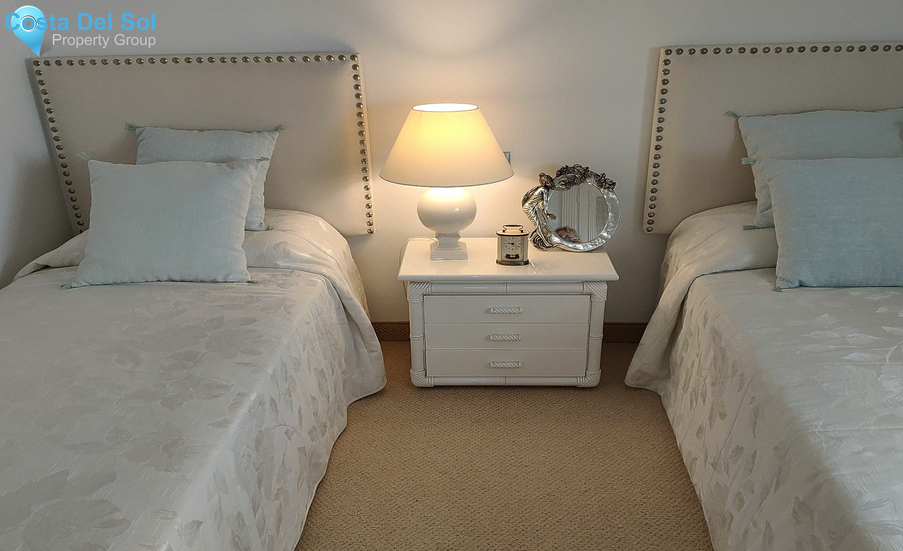 Semi-Detached House in Nueva Andalucía-1516228