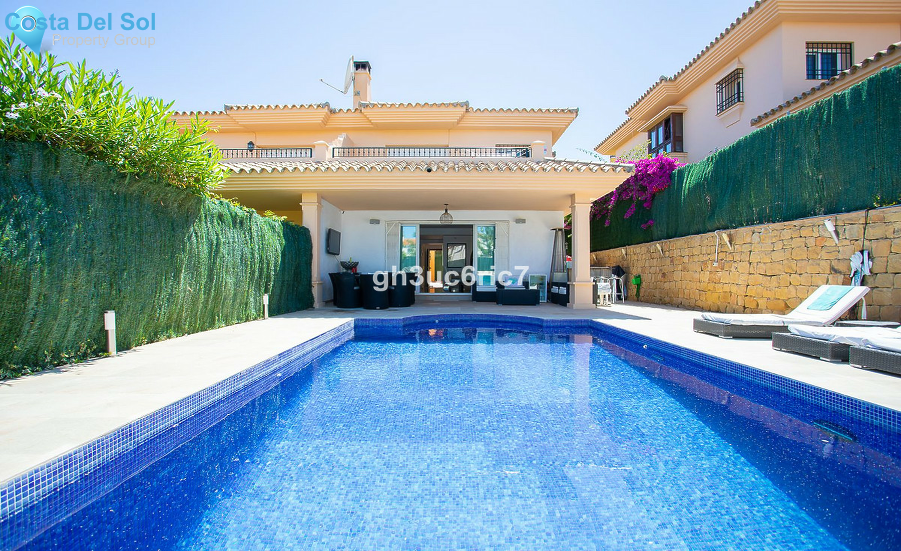 Semi-Detached House in Riviera del Sol-1364640