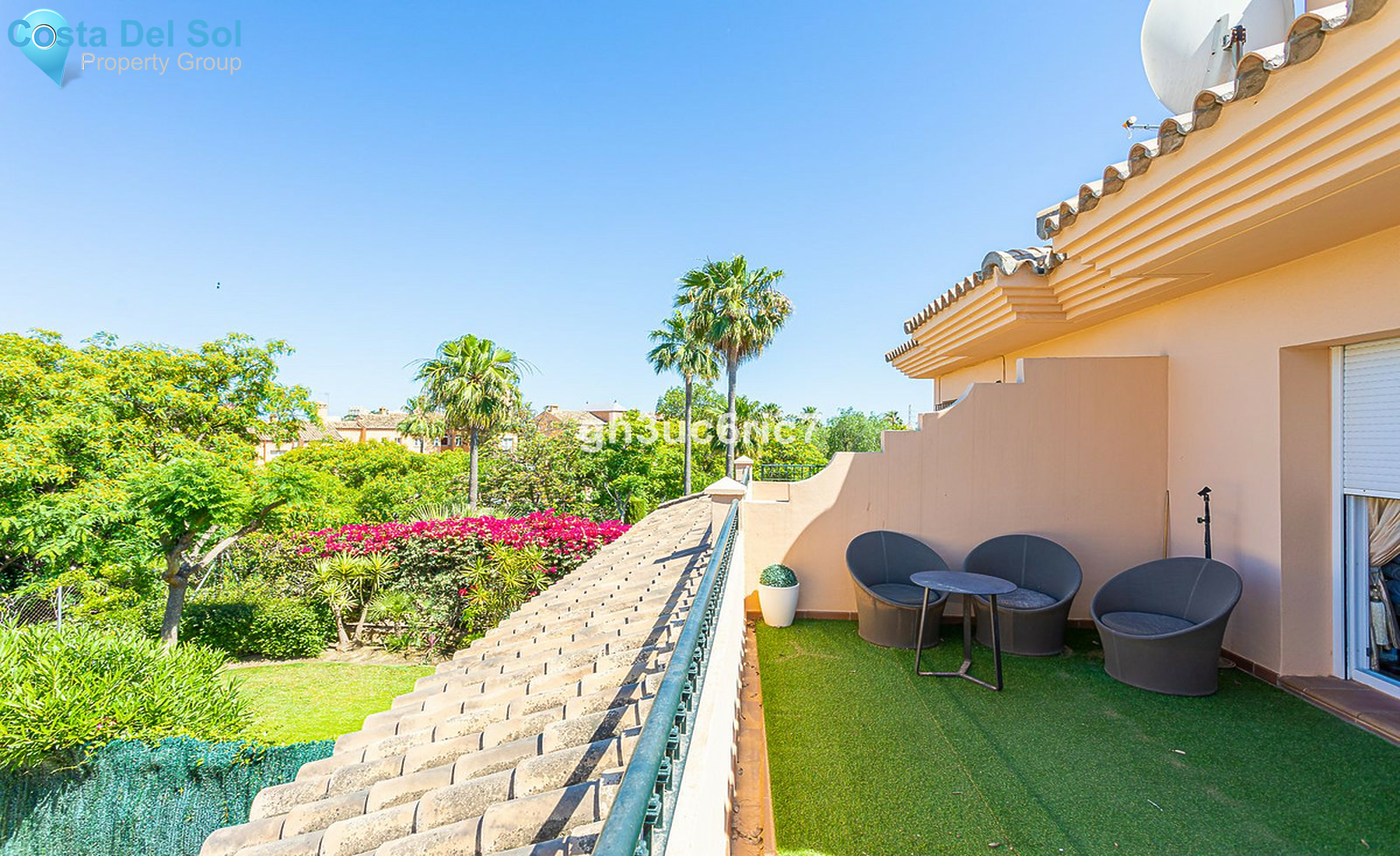 Semi-Detached House in Riviera del Sol-1364646