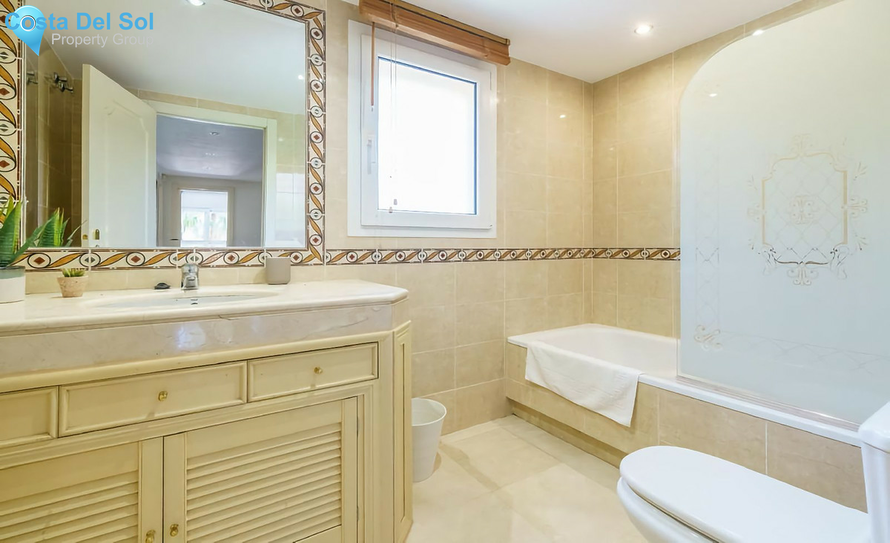 Semi-Detached House in Riviera del Sol-1461850