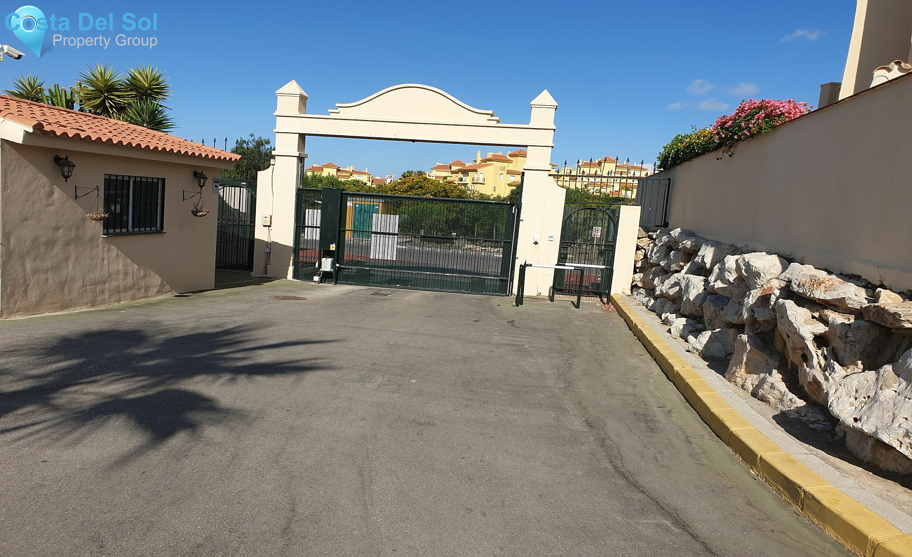 Semi-Detached House in Riviera del Sol-1391528