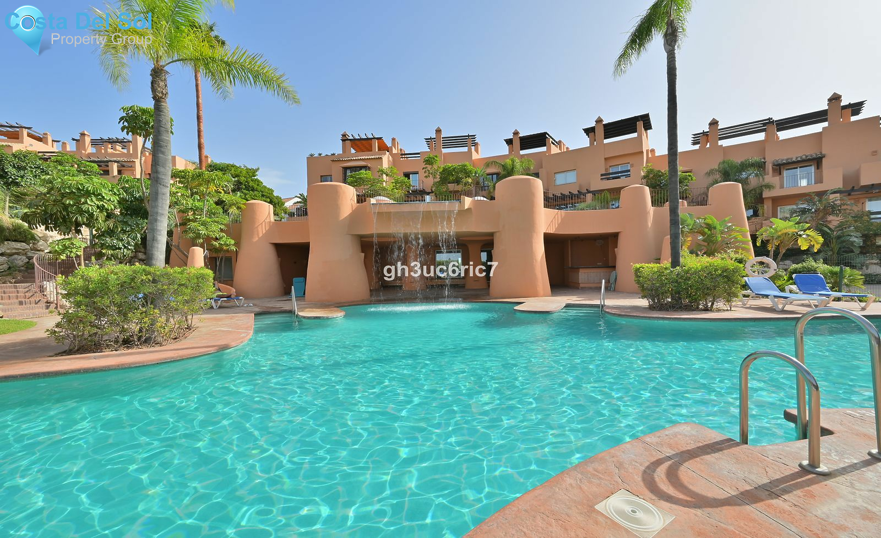 Semi-Detached House in Riviera del Sol