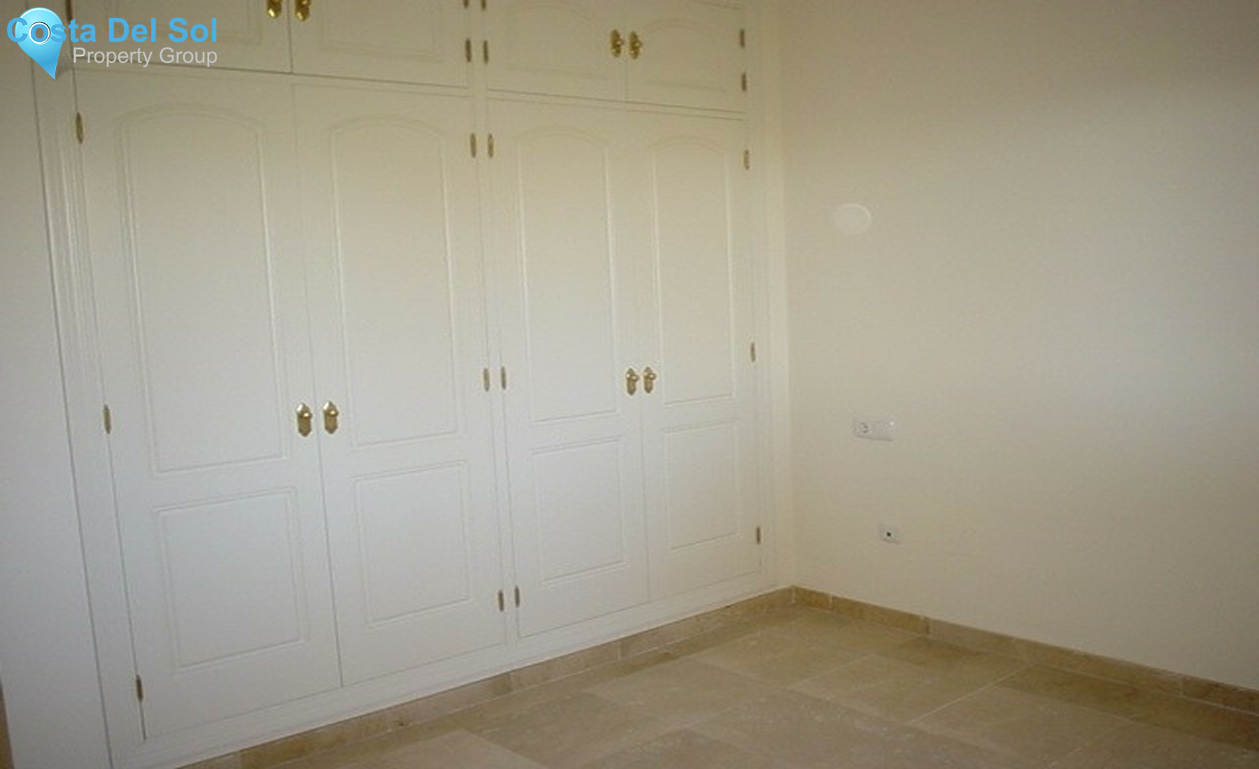 Semi-Detached House in San Roque-1337955