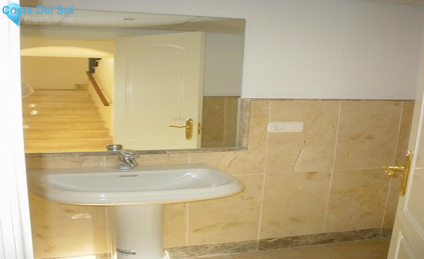 Semi-Detached House in San Roque-1337961