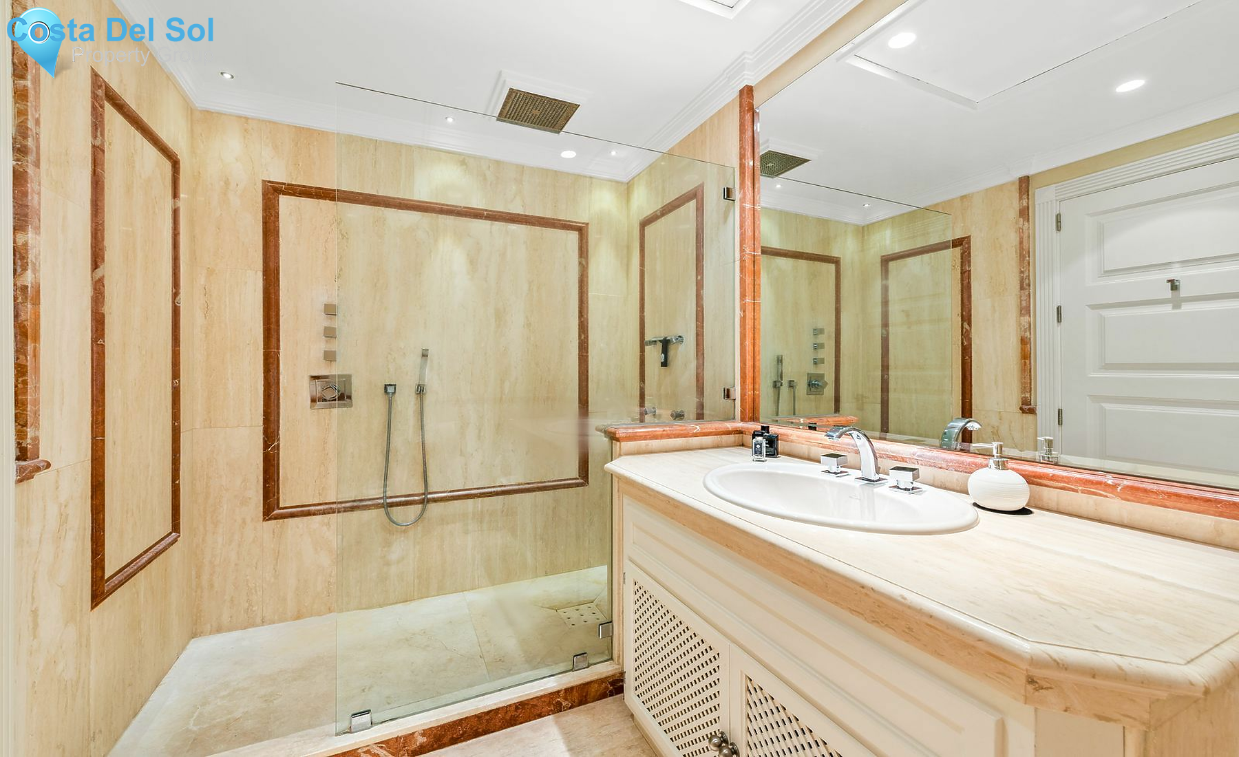 Semi-Detached House in Sierra Blanca-1519719