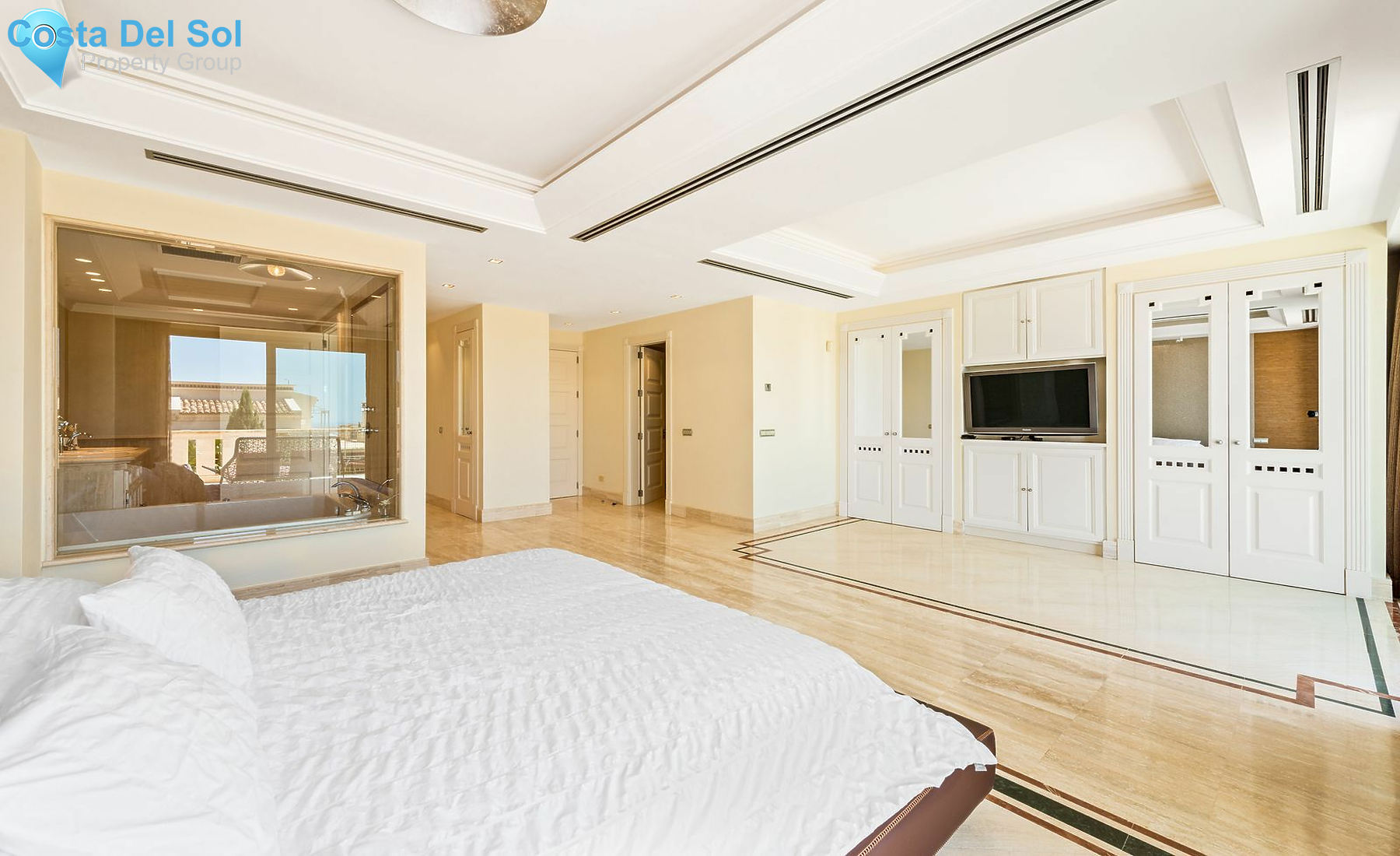 Semi-Detached House in Sierra Blanca-1519714