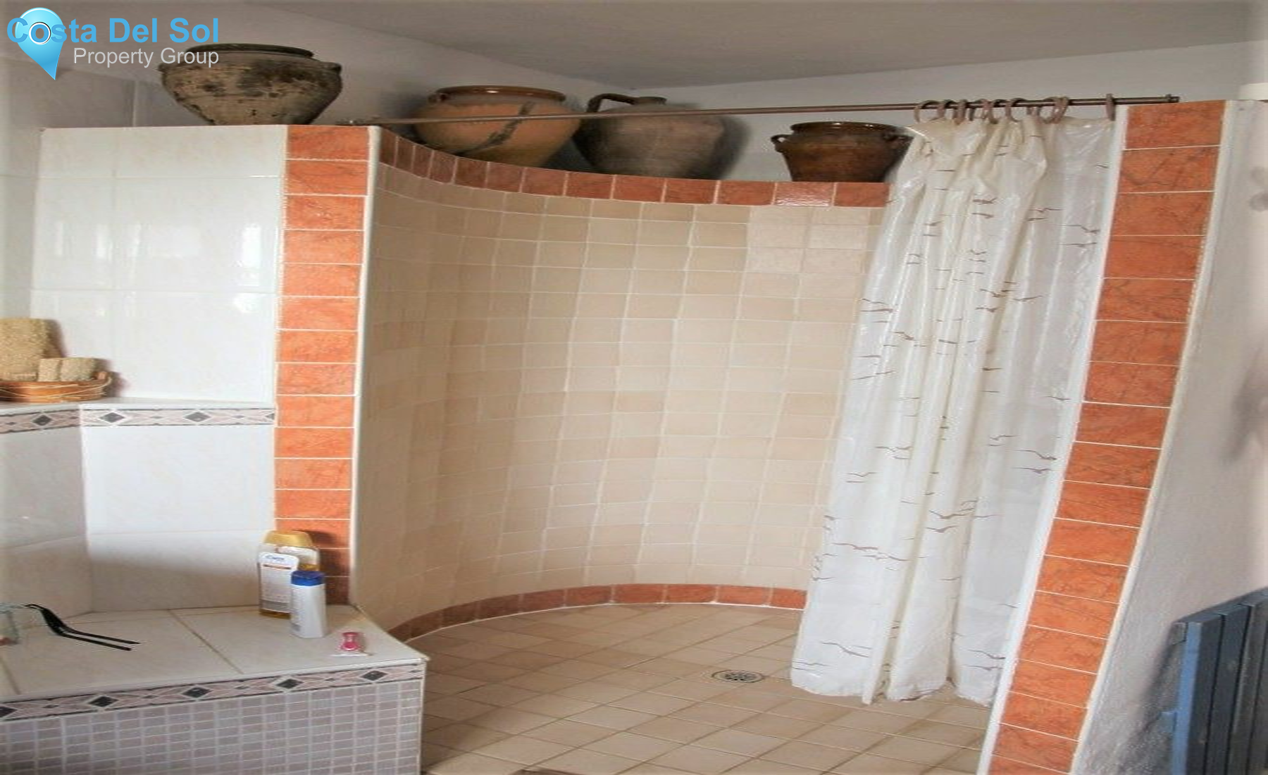 Semi-Detached House in Vélez-Málaga-1229160