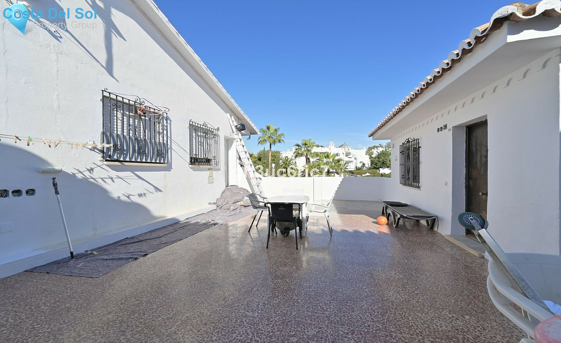 Top Floor Apartment in Calahonda-1521943