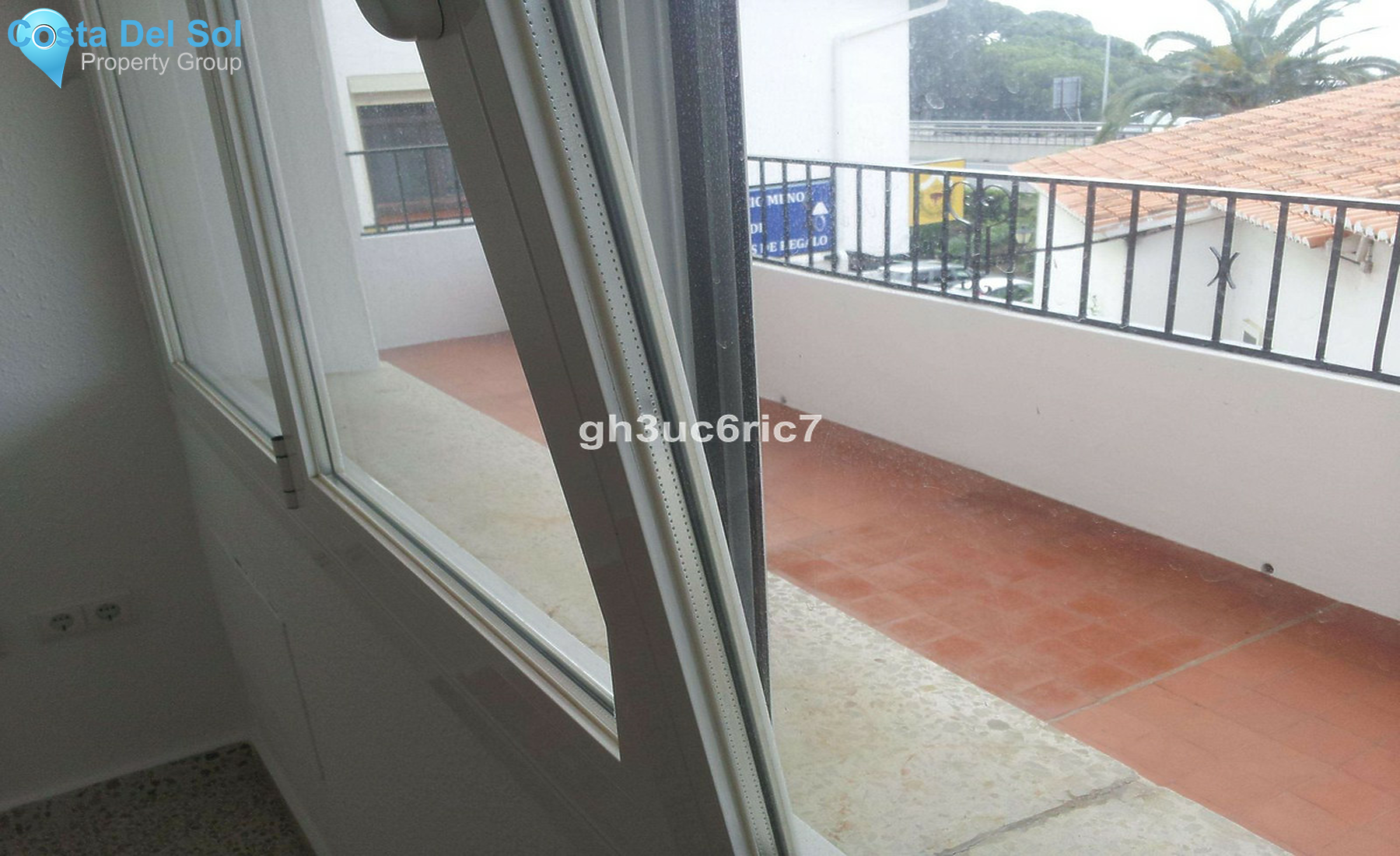 Top Floor Apartment in Calahonda-1521937