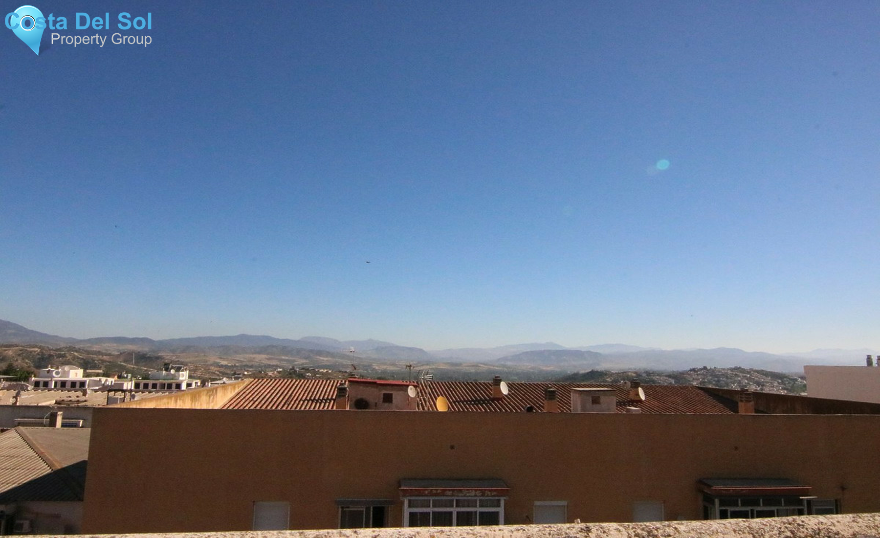 Top Floor Apartment in Coín