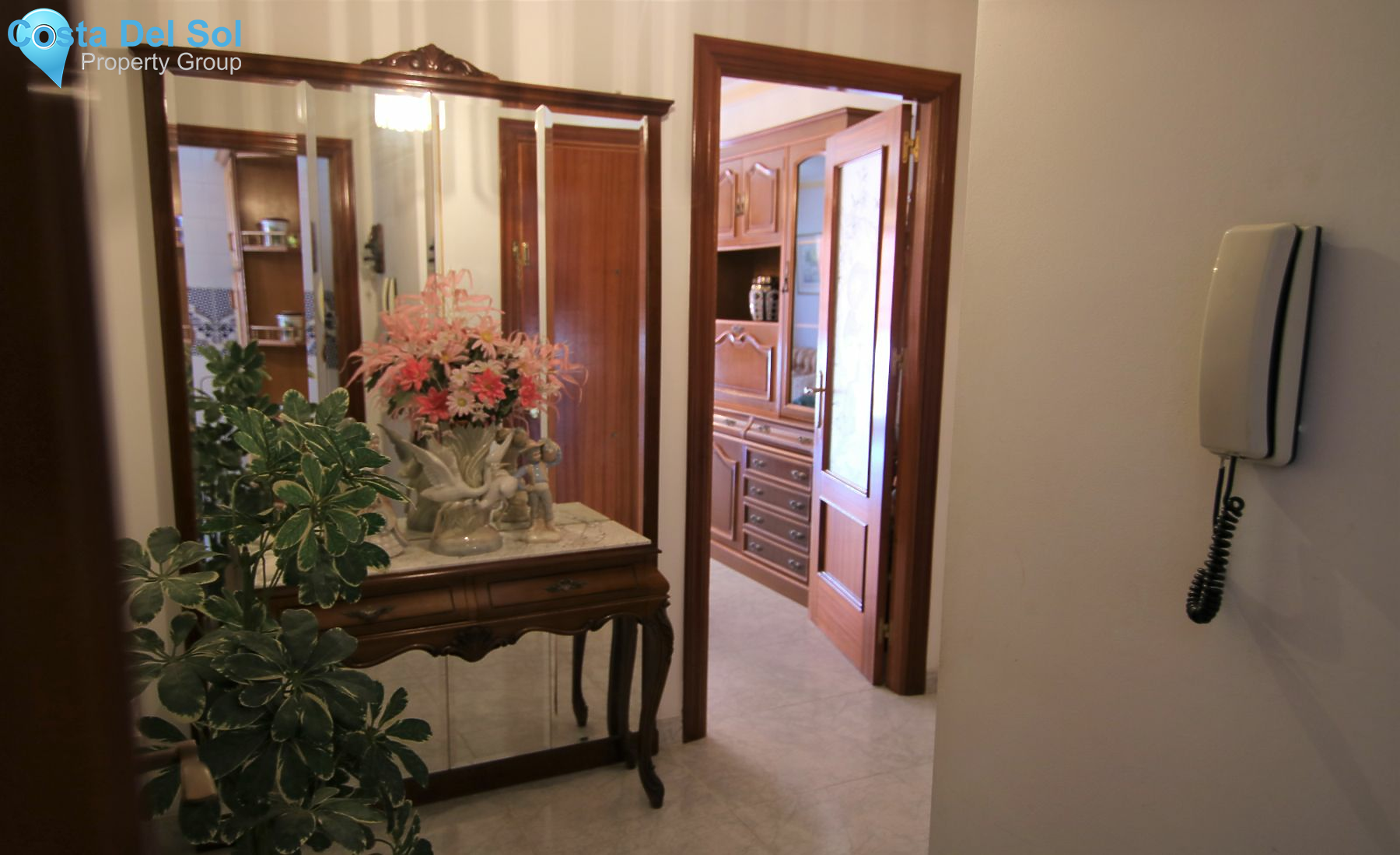 Top Floor Apartment in Coín