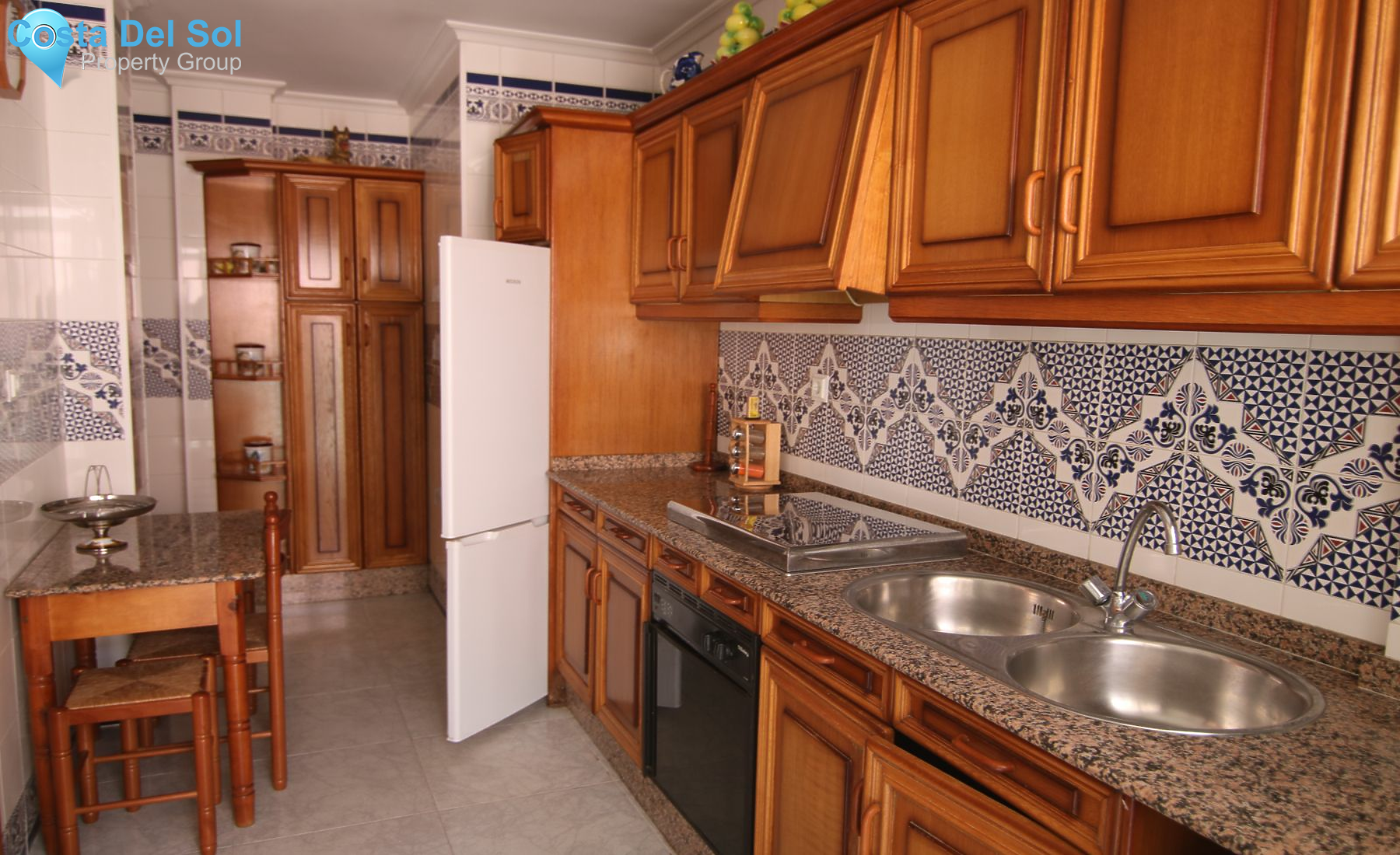 Top Floor Apartment in Coín-1191185