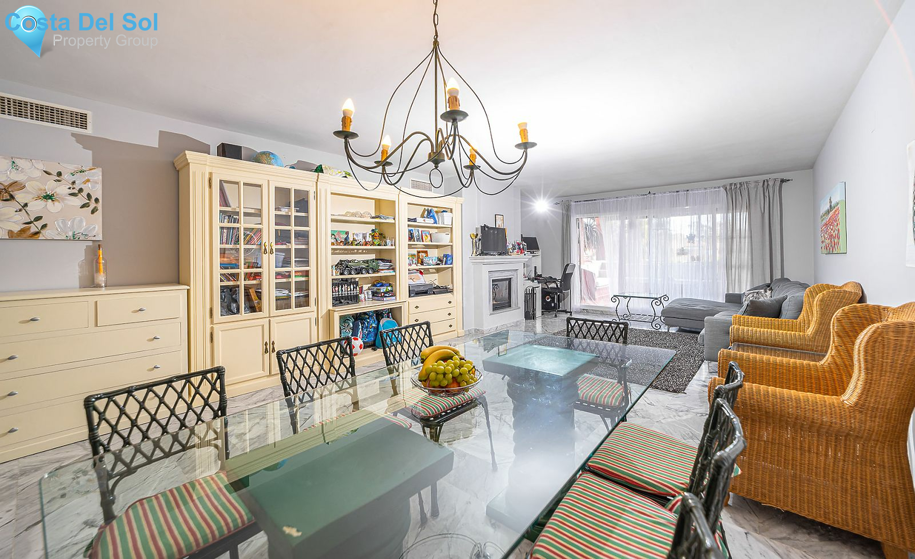 Top Floor Apartment in Estepona