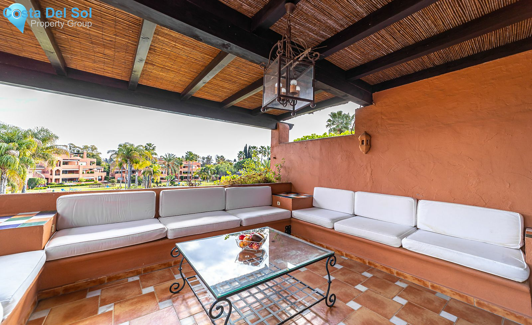 Top Floor Apartment in Estepona-1220752
