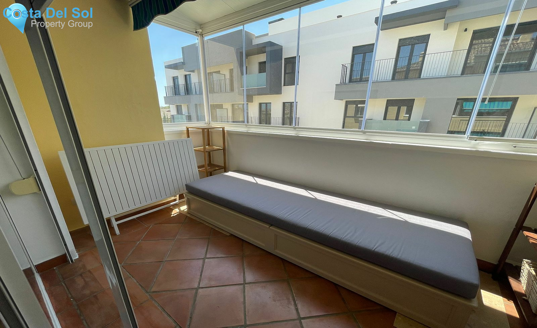 Top Floor Apartment in Estepona-1428339