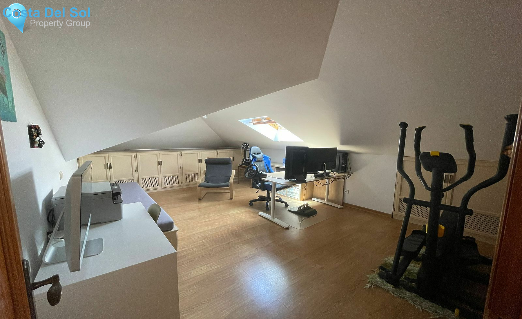 Top Floor Apartment in Estepona-1428348