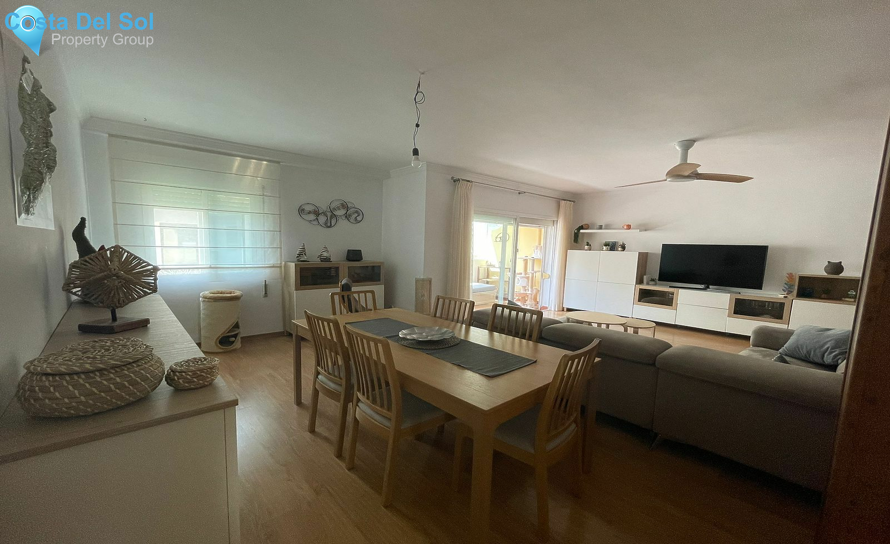 Top Floor Apartment in Estepona-1428334
