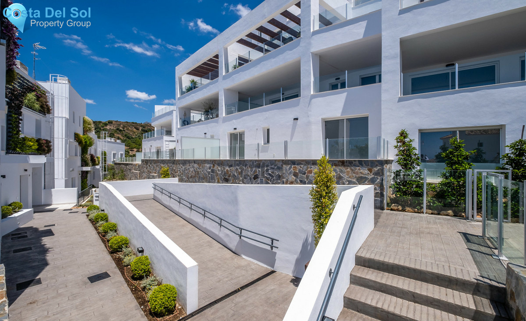 Top Floor Apartment in Marbella-1378848