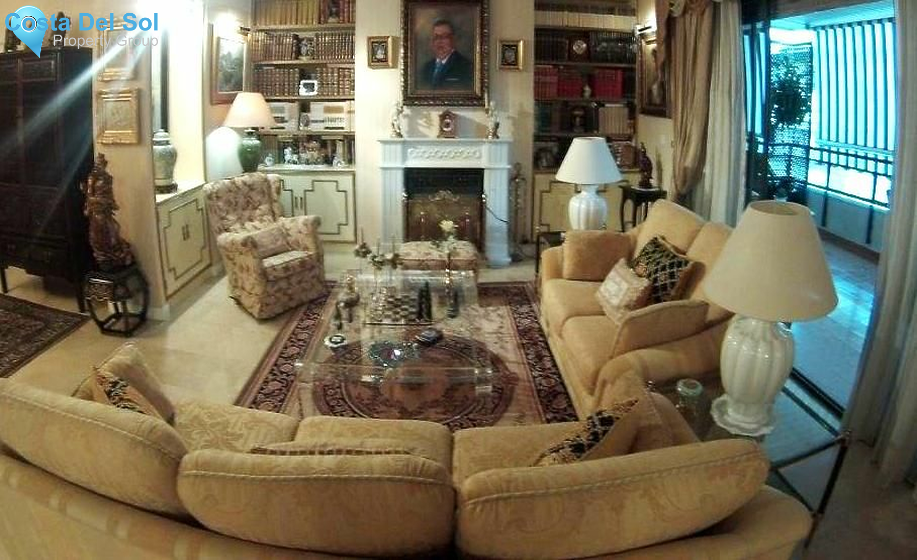 Top Floor Apartment in Marbella-1173588
