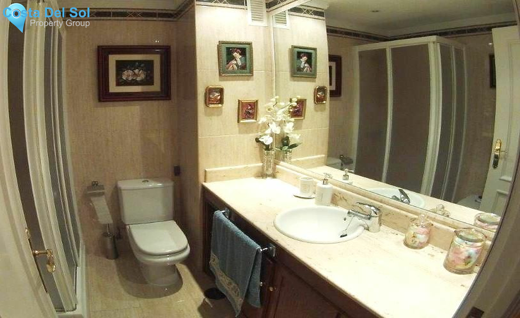 Top Floor Apartment in Marbella-1173606
