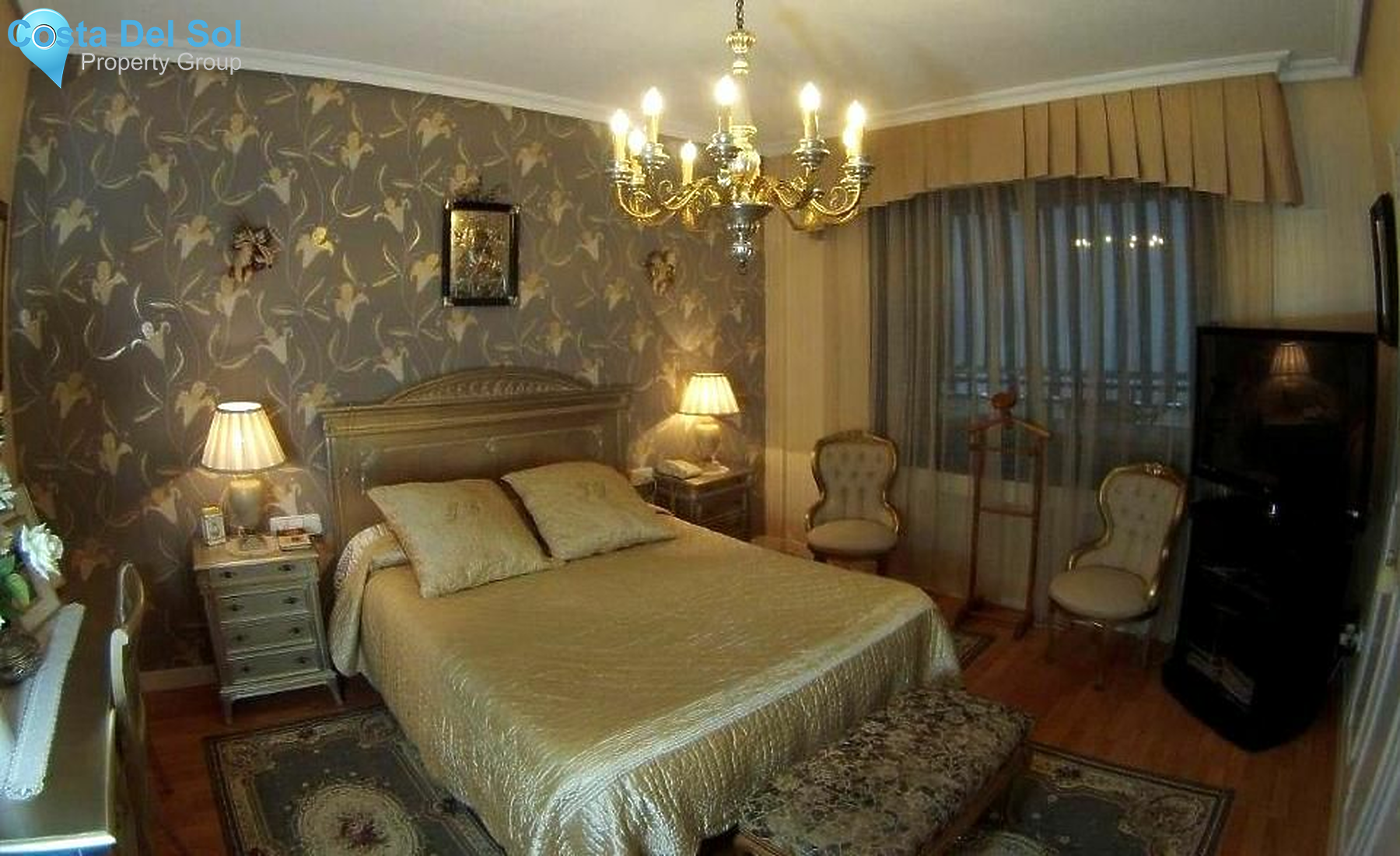 Top Floor Apartment in Marbella-1173589