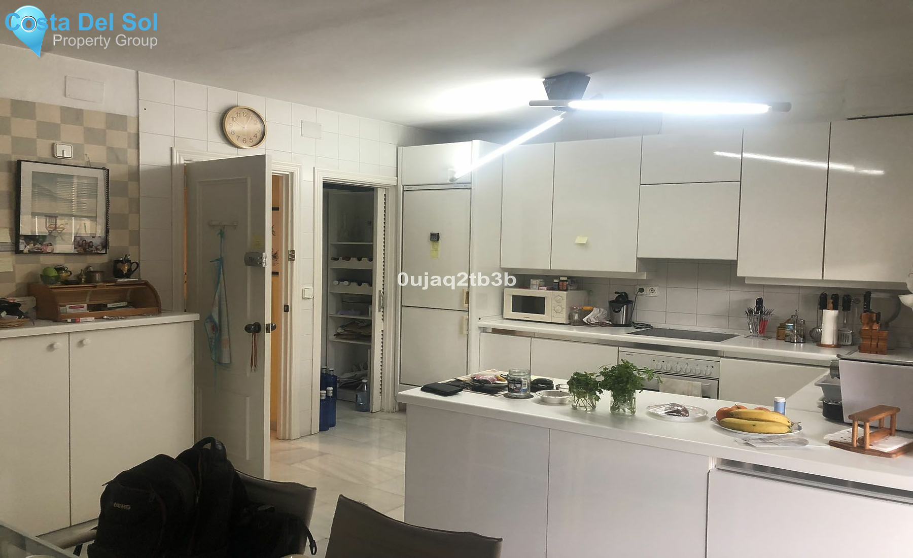 Top Floor Apartment in Marbella-1423348