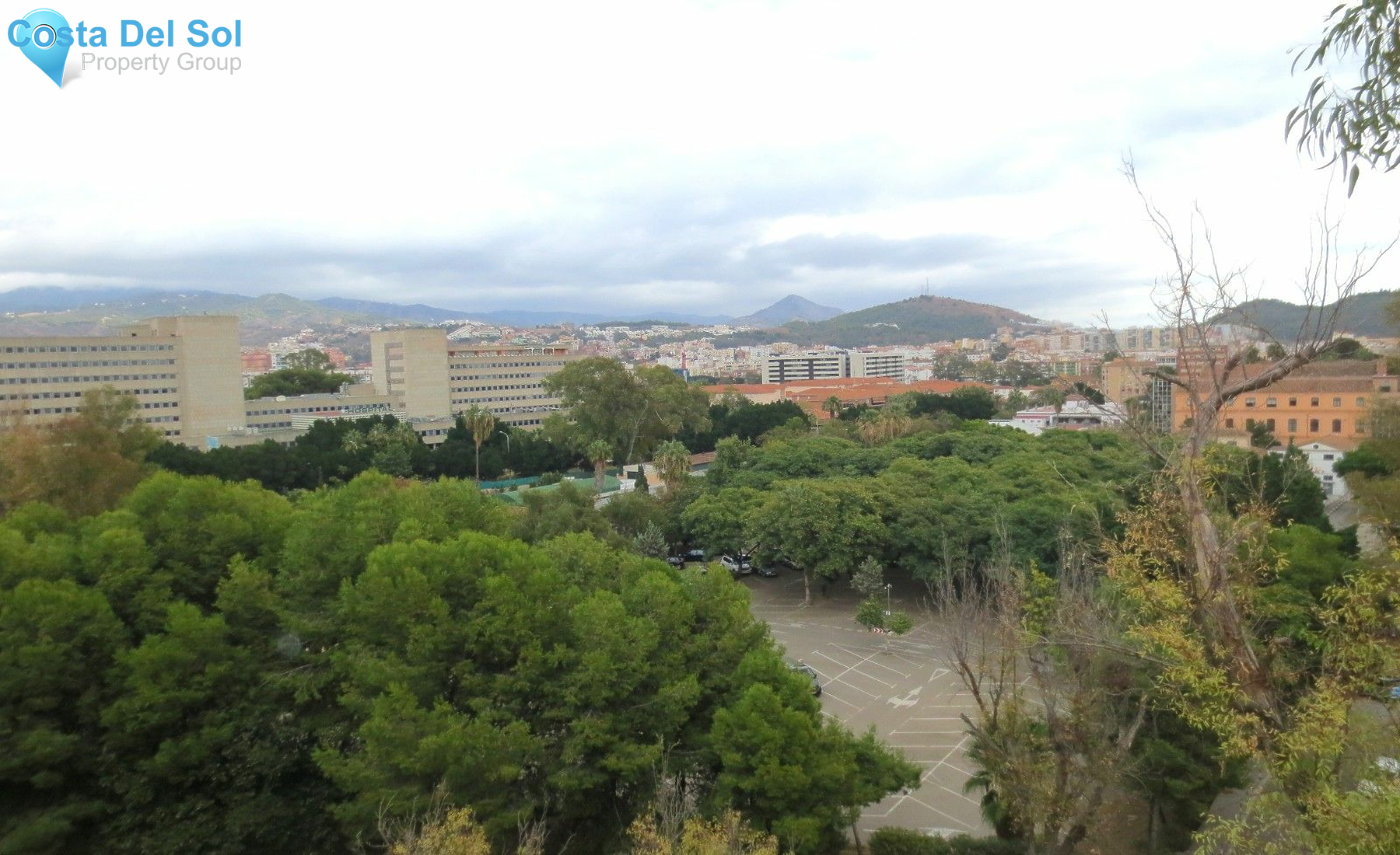 Top Floor Apartment in Málaga-1158616