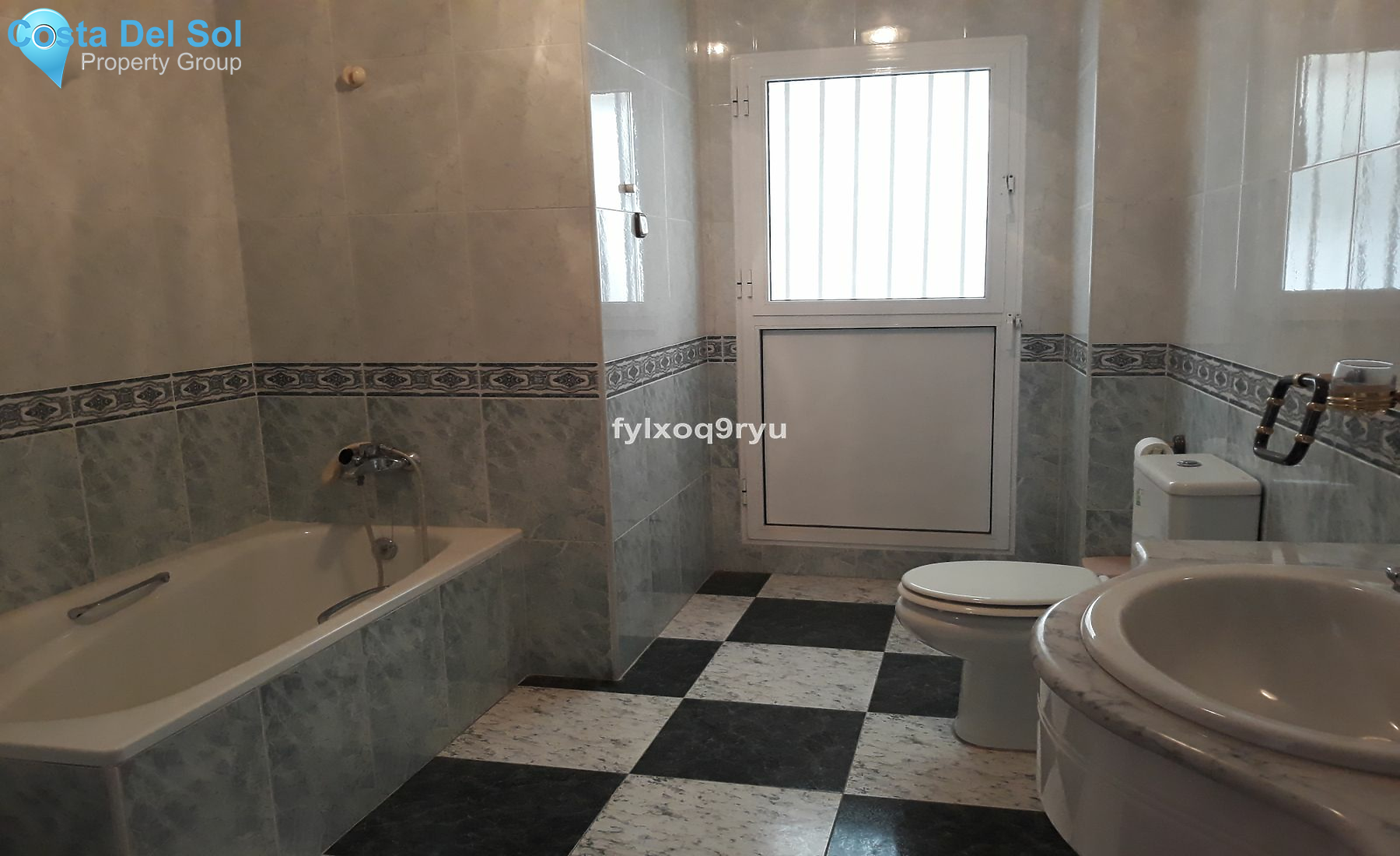 Townhouse in Alcaucín-1231678