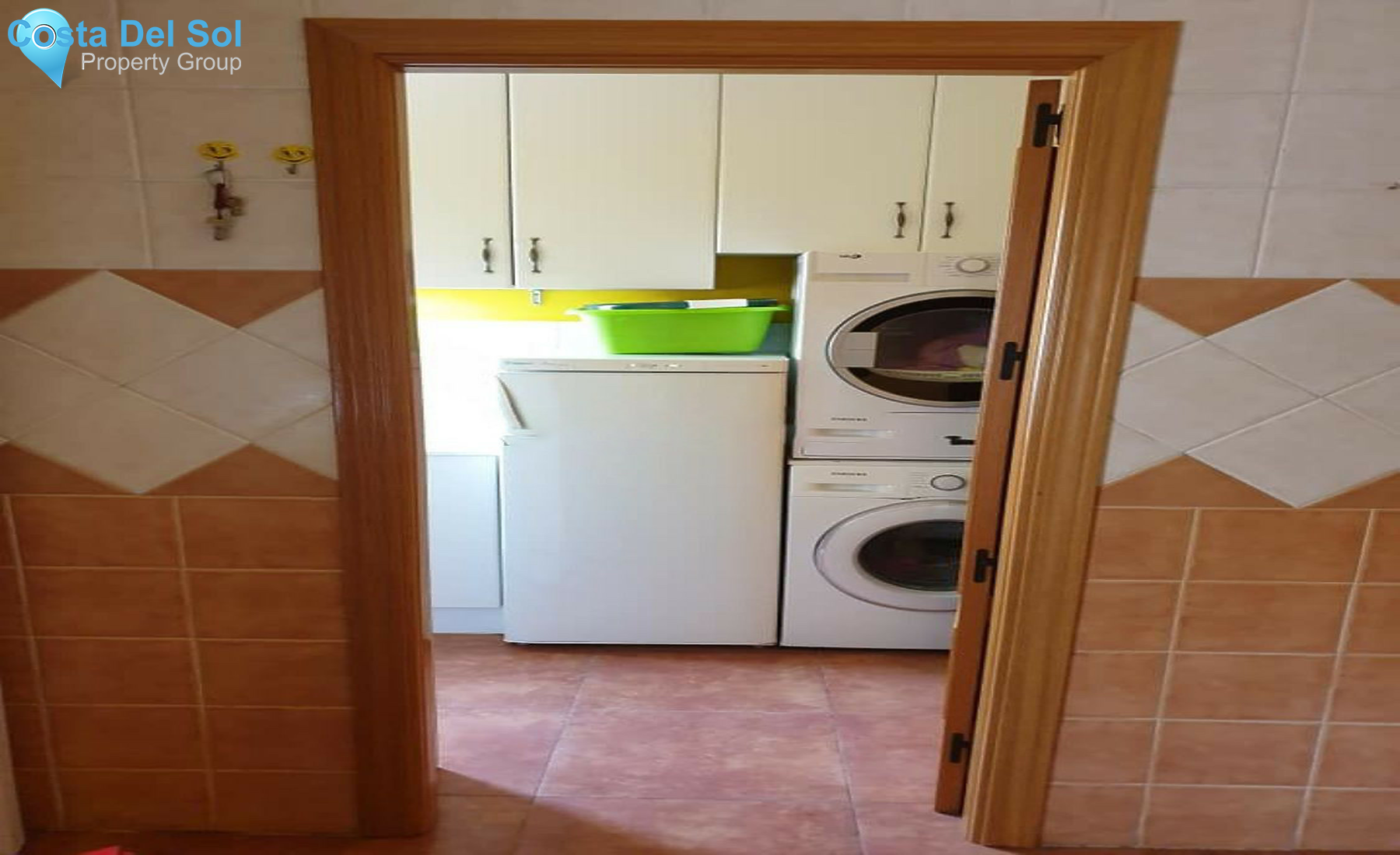 Townhouse in Alhaurín de la Torre-1265836