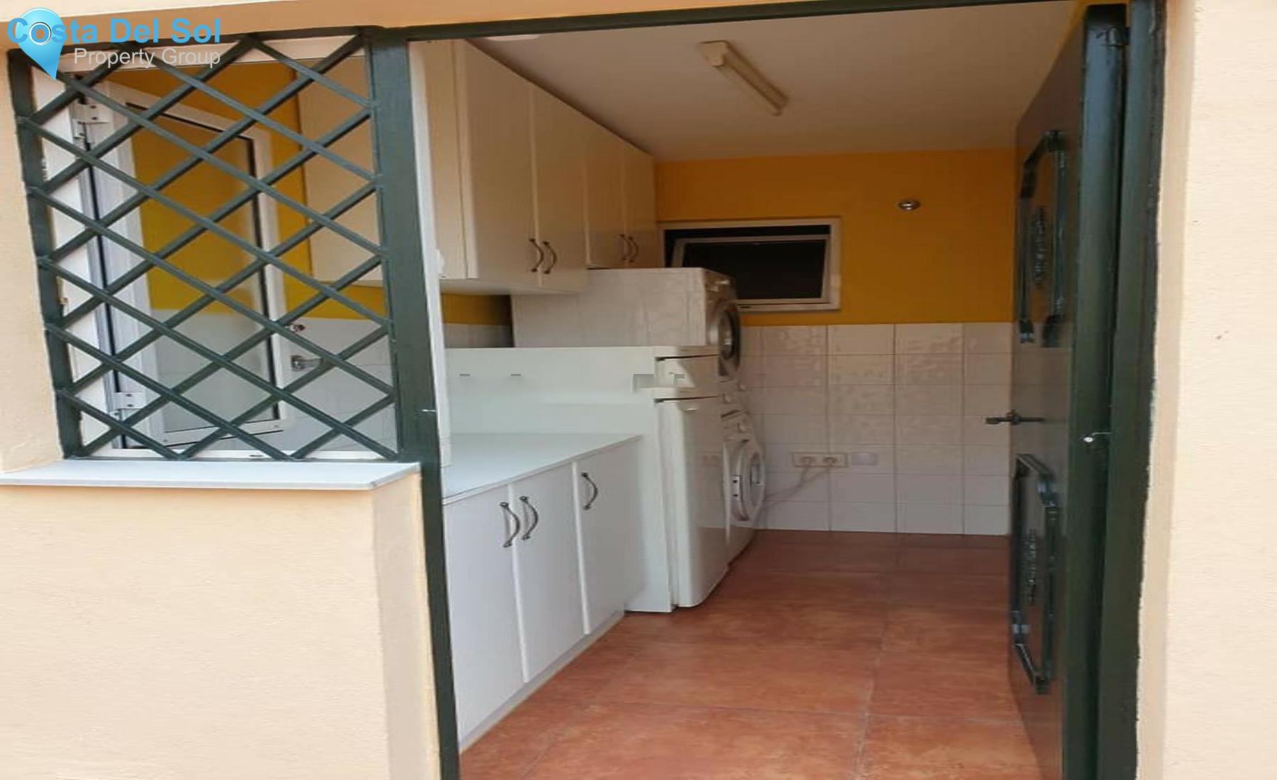 Townhouse in Alhaurín de la Torre-1265837
