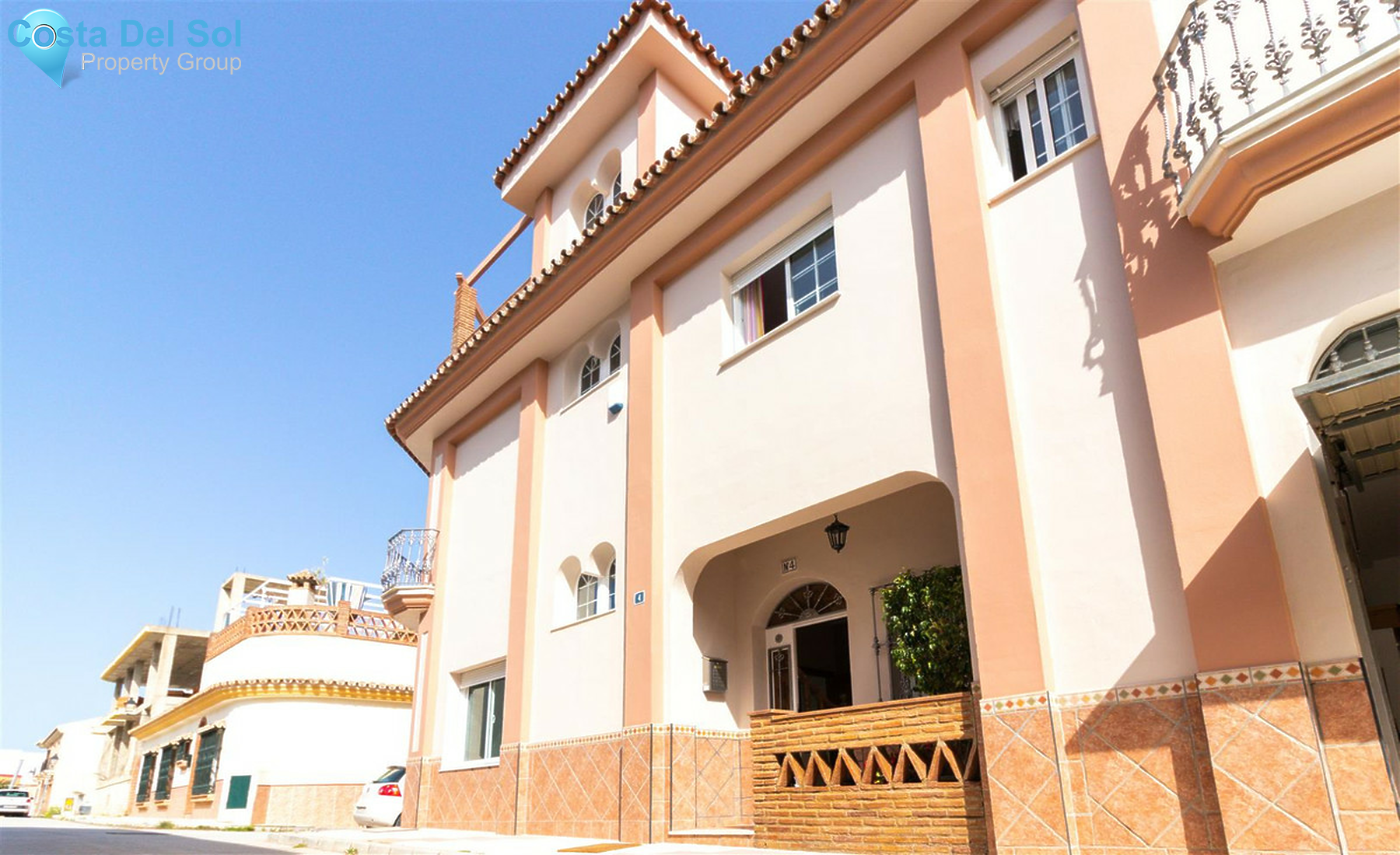 Townhouse in Alhaurín de la Torre-1291251