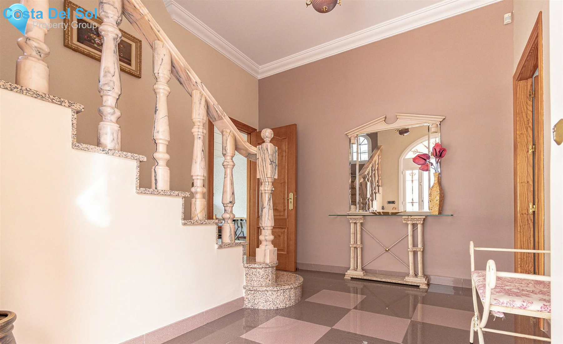 Townhouse in Alhaurín de la Torre-1291252